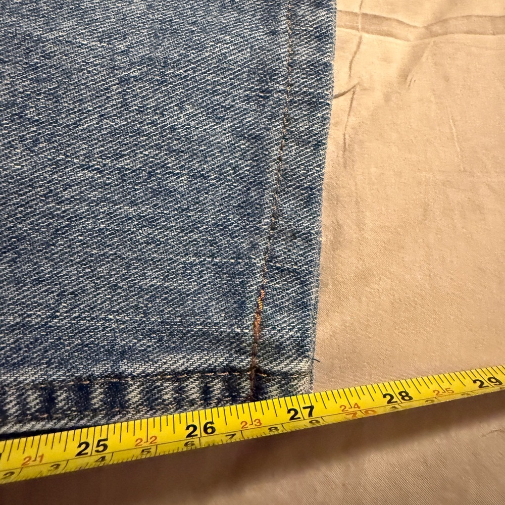 Wrangler Mens Jeans Size 38x30 Blue Relaxed Fit Straight Leg Classic Denim - Picture 10 of 10